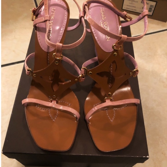 PINK LV SANDALS!! - Picture 3 of 3